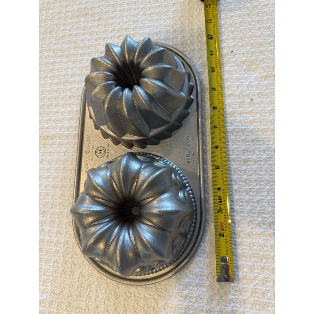 Nordic Ware Bundt Duet Pan 5 Cups 1.2 Liter, 2 In 1 Bundt Pan Nonstick USA - Picture 4 of 6